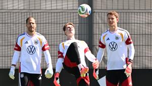 Oliver Baumann, Jonas Urbig, Alexander Nübel
