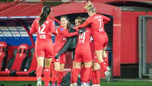 Die Fußballerinnen des Dijon FCO im November 2024 in ihrer Heimstätte, dem Stade Gaston Gerard.