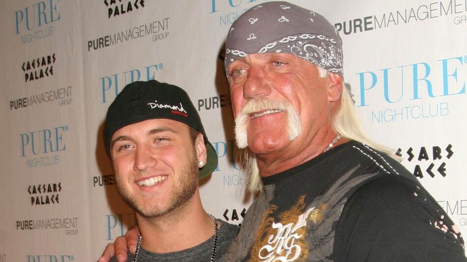 Nick Hogan (li.) verabschiedete sich bei Instagram von seinem Vater.