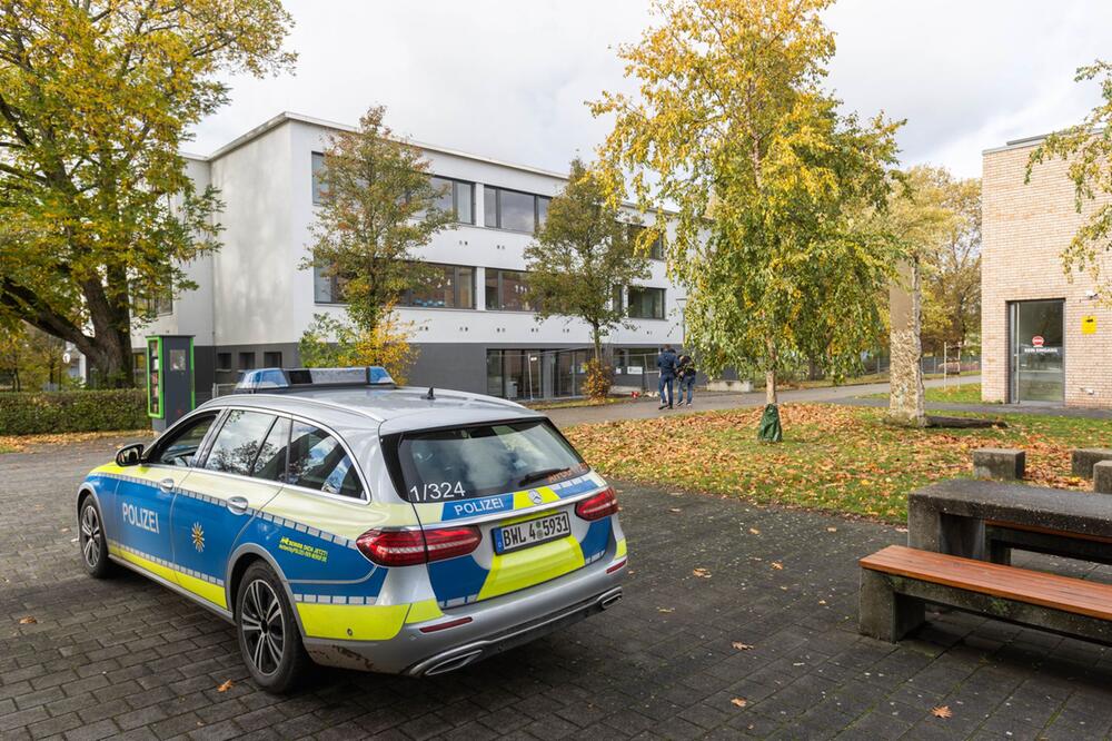 Nach dem tödlichen Schuss auf einen Jugendlichen an einer Schule