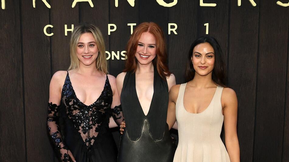 Nicht nur Kolleginnen: Lili Reinhart (l.), Madelaine Petsch (M.) und Camila Mendes.