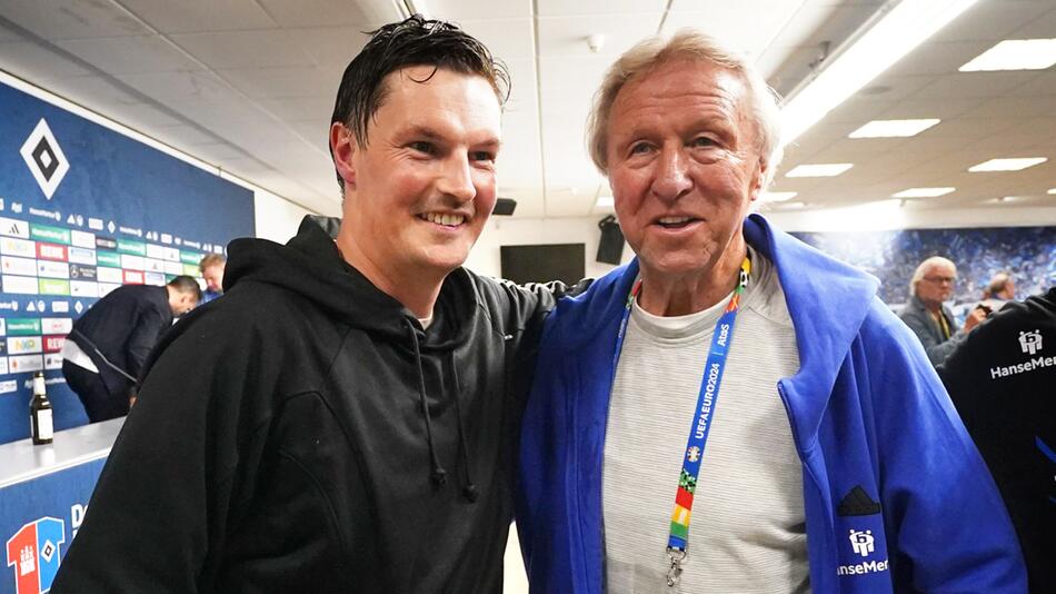 Horst Hrubesch und HSV-Trainer Merlin Polzin