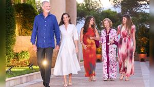 Drei Generationen beim Sommerempfang in Marivent: Felipe und Letizia sowie ihre Töchter Leonor ...