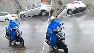 Straße stürzt ein – Arbeiter und Autos werden von Loch verschluckt