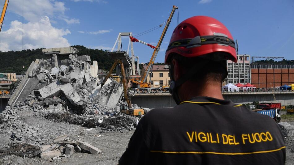 Nach dem Einsturz der Autobahnbrücke in Genua