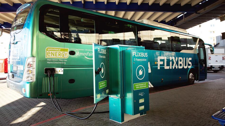 Flixbus stellt Elektro-Fernbus vor