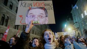 Großdemo gegen Rechts in Wien: "Ein FPÖ-Kanzler wäre fatal"