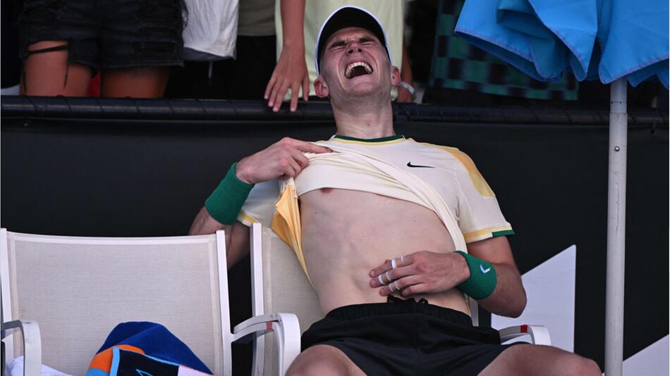 Jack Draper leidet bei den Australian Open 2024