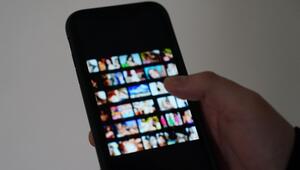 Pornobilder auf einem Smartphone