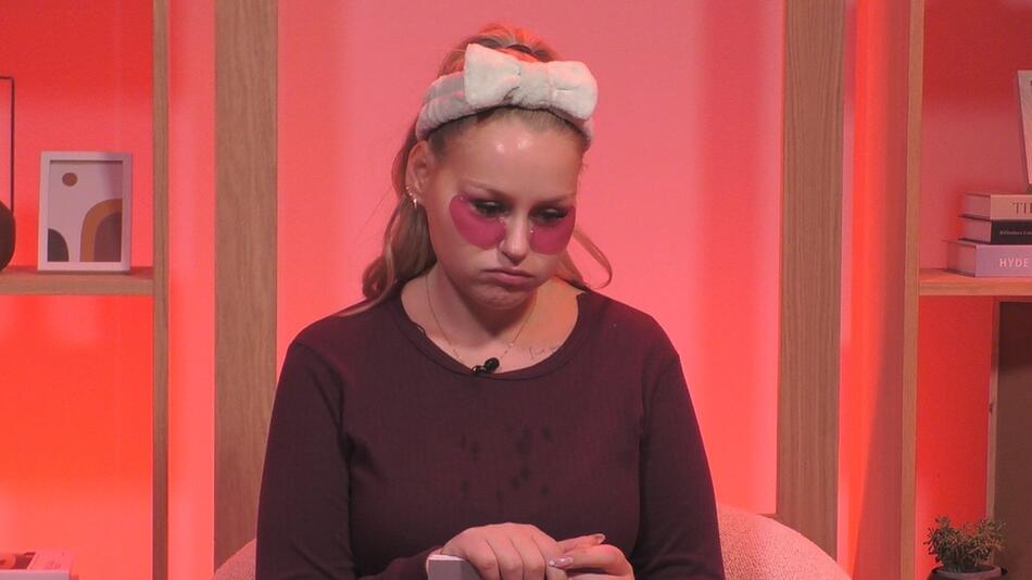 Auch für Sarah-Jane Wollny ist das Abenteuer "Promi Big Brother" vorbei.