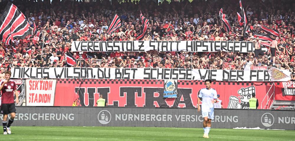 Spruchband der FCN-Fans