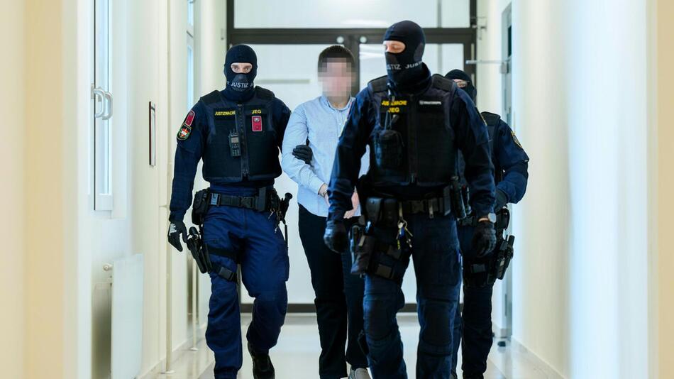 Angeklagter soll sich erneut für IS betätigt haben