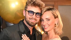 Dominik Stuckmann und Anna Rossow zeigten sich glücklich bei der Gala "10 Jahre The Frankfurter".