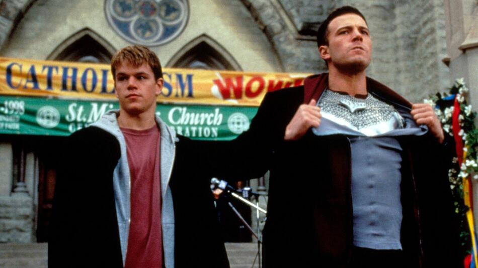 Die etwas anderen Racheengel: Matt Damon (l.) und Ben Affleck in Kevin Smiths "Dogma".