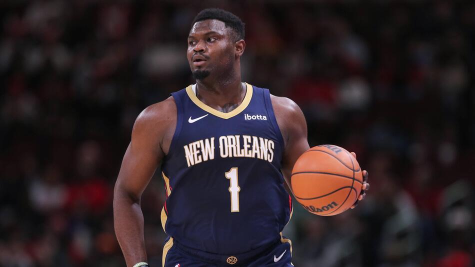 Zion Williamson 1 of the New Orleans Pelicans