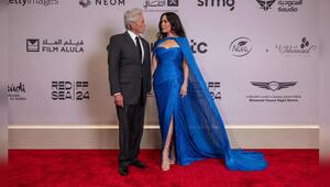 Scheinen auch nach 25 Jahren Ehe glücklich wie am ersten Tag: Catherine Zeta-Jones und Michael ...