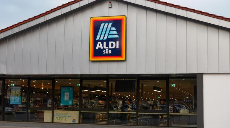 Eingang eines Aldi Süd Supermarktes