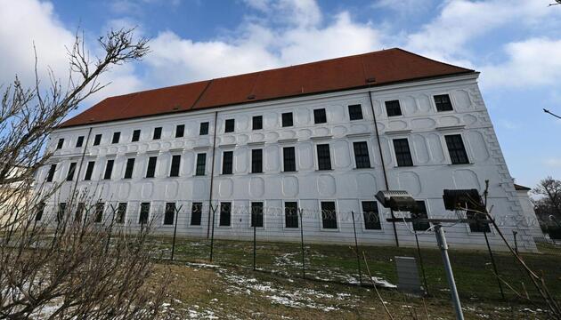 Justizanstalt Münnichplatz, Außenansicht