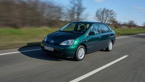 Elektrischer Erstling: 25 Jahre Toyota Prius