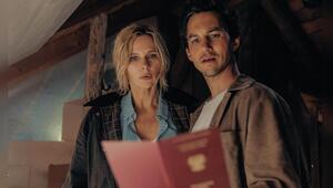 "Alpentod - Ein Bergland-Krimi": Jonas Becker (Tim Oliver Schultz, r.) und Birgit Reincke ...