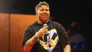 Kerstin Ott hat erstmals öffentlich über ihre Brust-OP gesprochen.