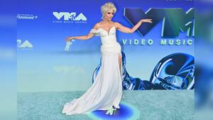 Das ist nicht Madonna: Lisa Rinna bei den diesjährigen VMAs.