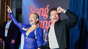 Europapremiere des Films "Song Sung Blue" mit Hugh Jackman