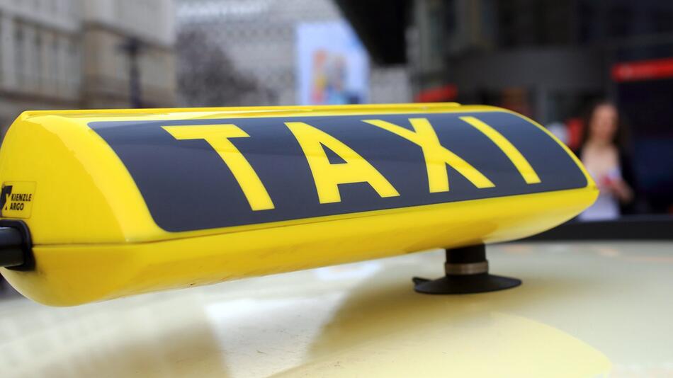 Eltern vergessen Neugeborenes in Taxi