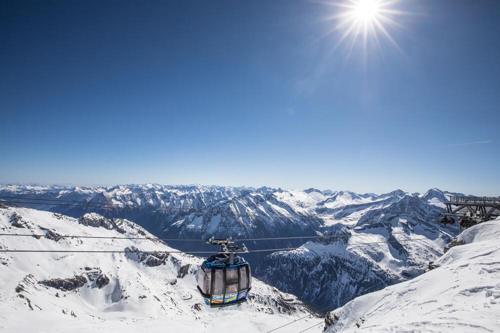 Gondel am Hintertuxer Gletscher