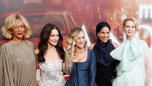 (v.l.): Nicole Ari Parker, Kristin Davis, Sarah Jessica Parker, Sarita Choudhury und Cynthia ...