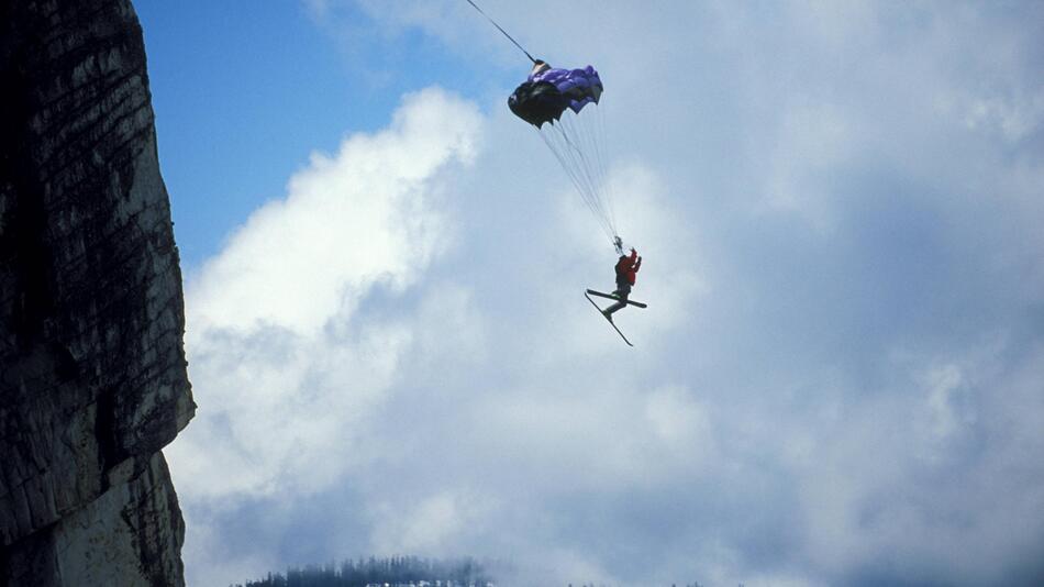 BASE Jump, Ski