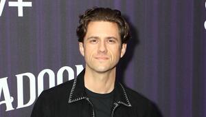 Aaron Tveit hat Babynews auf Instagram mit seinen Fans geteilt.
