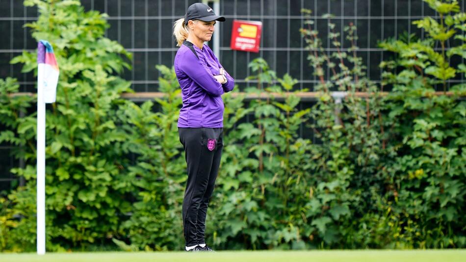 Vor dem Finale der Fußball-EM der Frauen - Training England