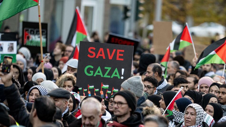 Nahostkonflikt - Pro-Palästina-Demonstration in Berlin