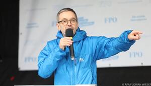 Dezember-Demo bringt Kickl-Auslieferung
