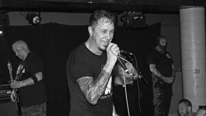 Lou Koller von Sick of It All w&Atilde;&curren;hrend eines Auftritts in London.