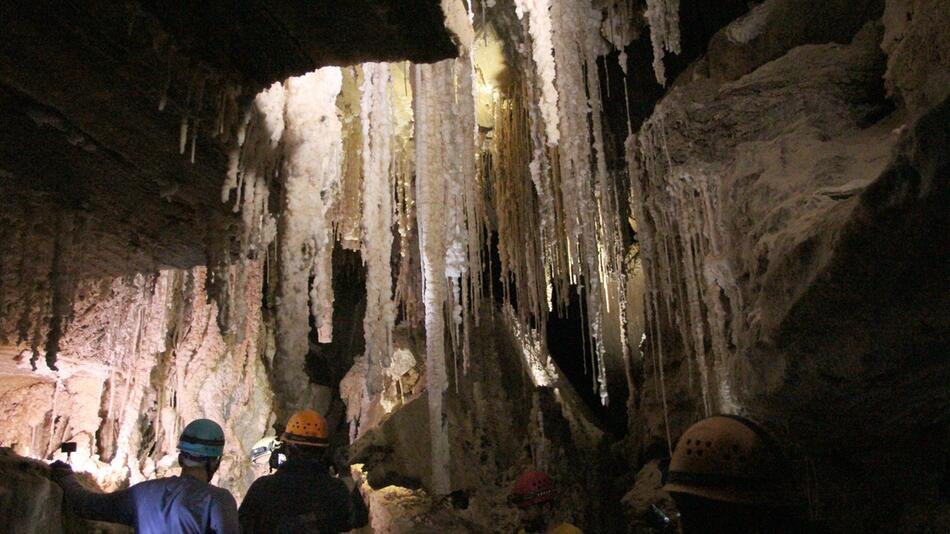 Forscher finden längste Salzhöhle der Welt in Israel