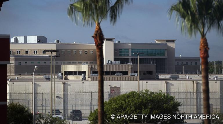 Der Wiener sitzt im Orange County Jail