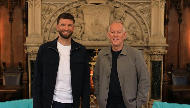 Thomas Müller (li.) und Johannes B. Kerner trafen sich im Münchner Rathaus.