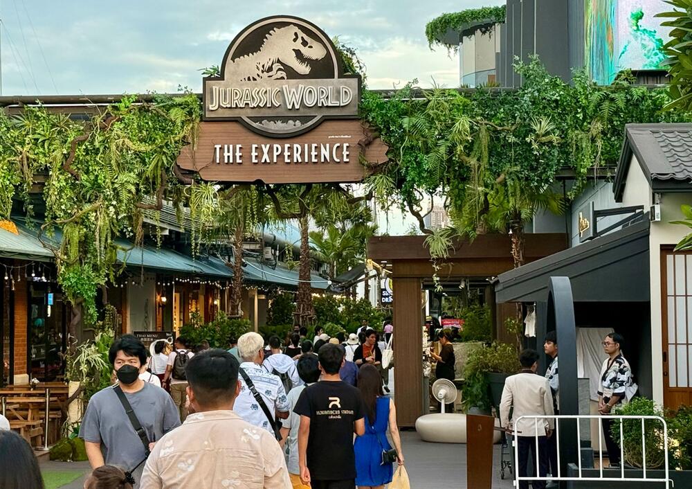 "Jurassic World: The Experience" in Bangkok