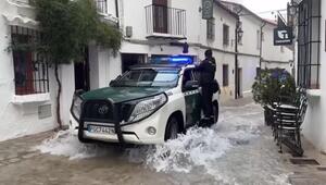 Flut-Evakuierungen auf der Iberischen Halbinsel und in Marokko