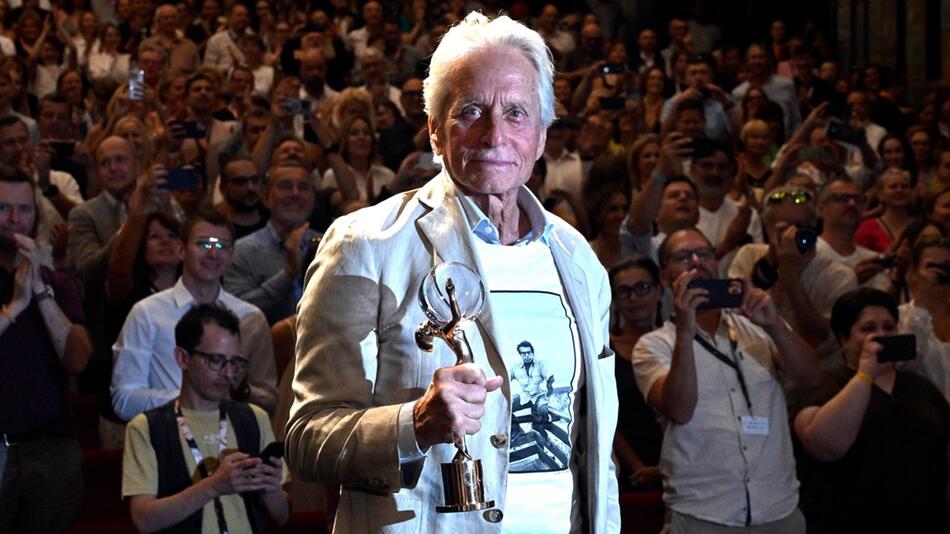 Michael Douglas wurde beim Karlovy Vary Filmfestival ausgezeichnet.