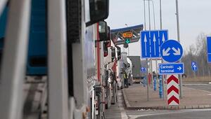 Lange Schlangen an EU-Grenzen: Lkw-Fahrer protestieren gegen Einreiseregeln