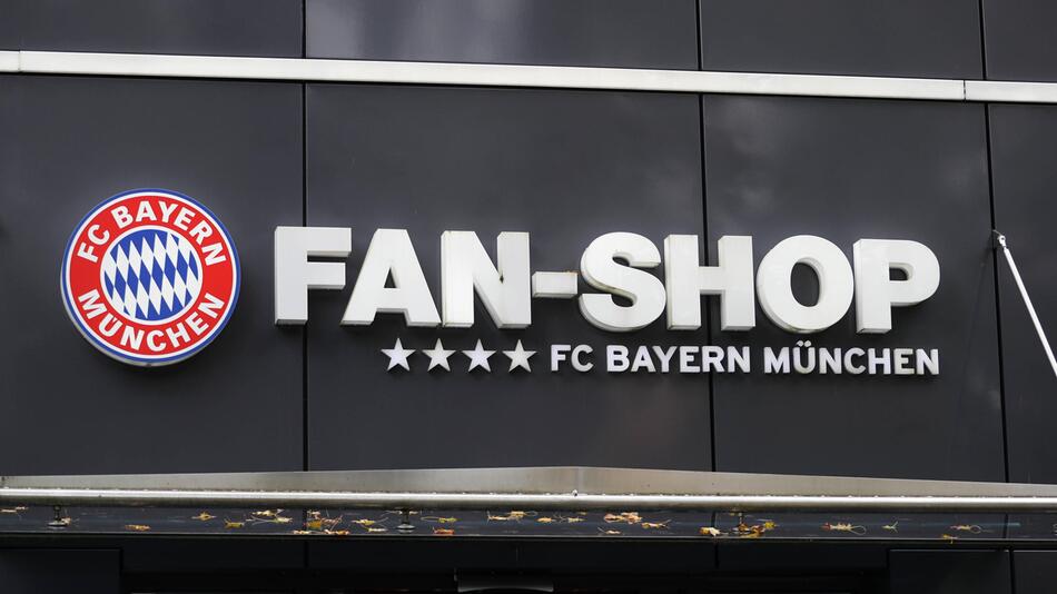 Fan-Shop des FC Bayern an der Säbener Straße