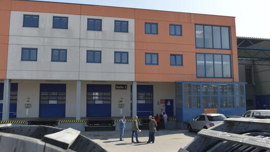 Aus einer Lagerhalle wurden 2012 tausende Smartphones geraubt