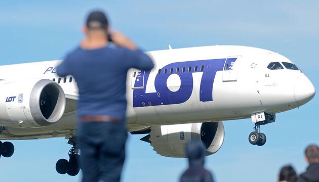 Polnische Fluglinie LOT