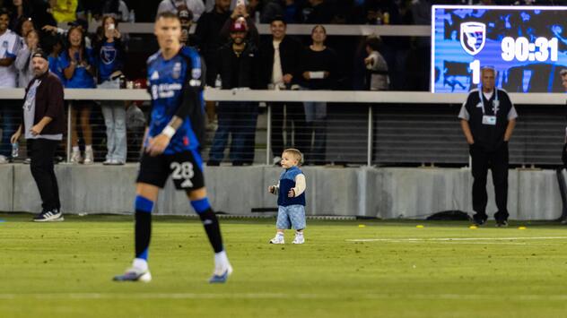 Kind bei MLS-Spiel