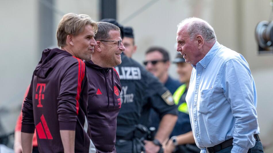 Christoph Freund, Max Eberl und Ehrenpräsident Uli Hoeneß