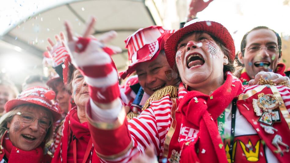 Weiberfastnacht in Köln