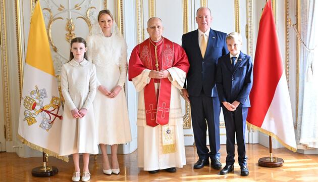 Die monegassischen Royals haben Papst Leo XIV. im Palast empfangen.